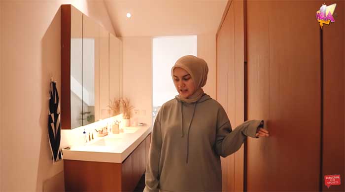 Kamar Irish Bella