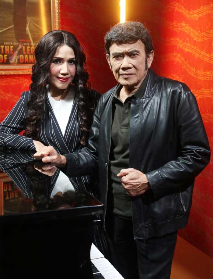 Rhoma Irama dan Rita Sugiarto