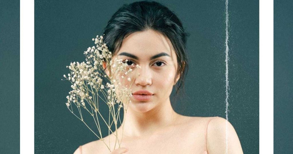 sepeda presiden film ariel-tatum-bunuh-diri-tidak-percaya-diri