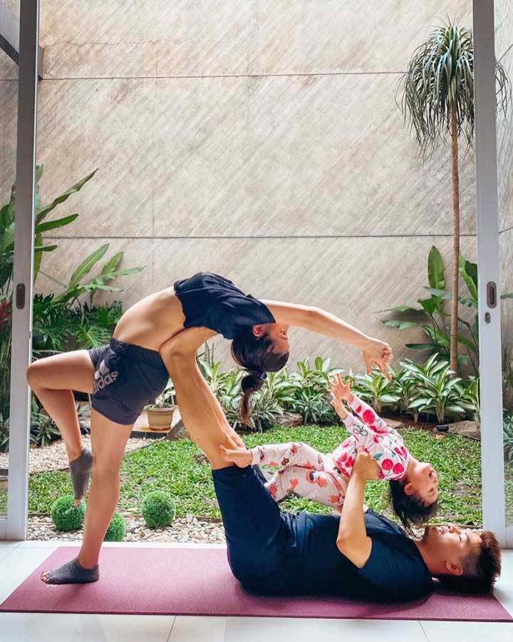 chelsea-olivia-yoga