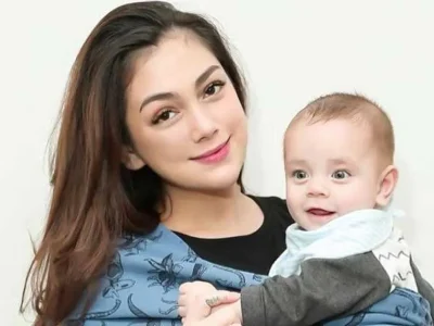 curhat-celine-evangelista-bayi-dibuang