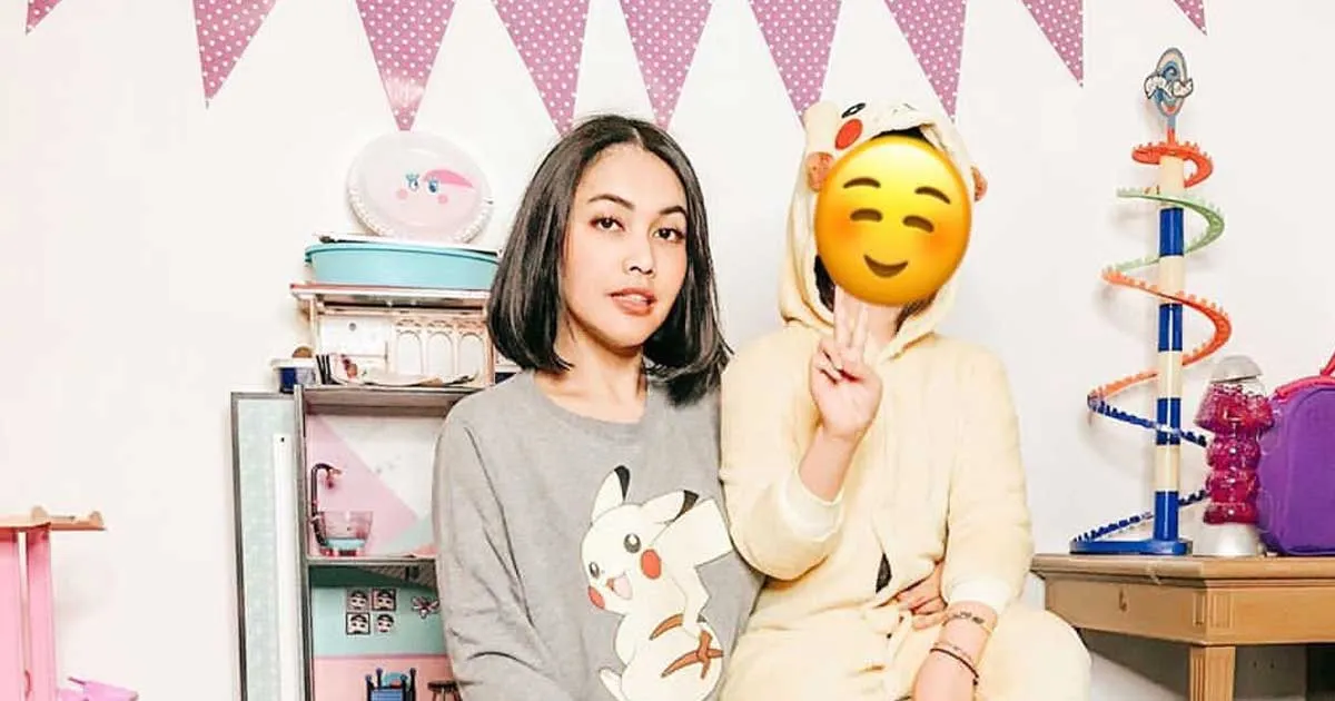 Pamer Hasil Tulisan Sang Putri, Denada Janji Buatkan Buku Cerita