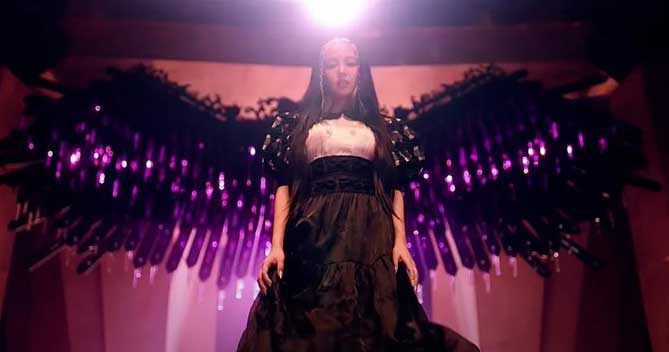 jennie-outfit-how-you-like-that-2