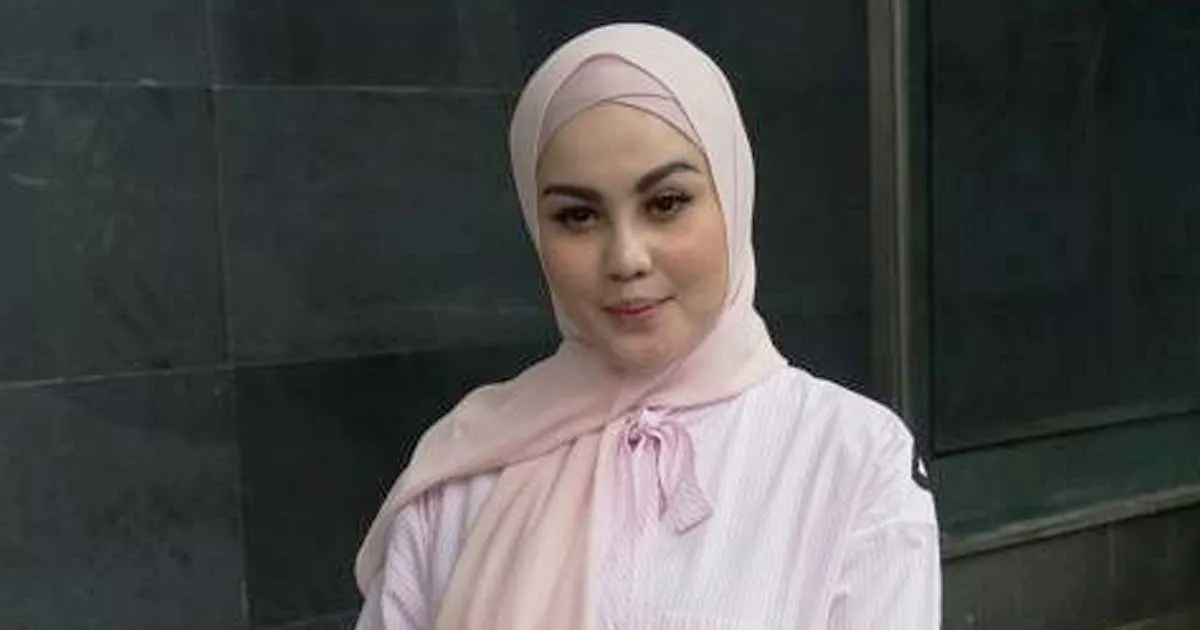 Tetap Santai Dituding Poliandri, Jennifer Dunn Beber Bukti