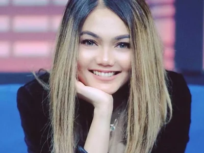 rina-nose-ocd