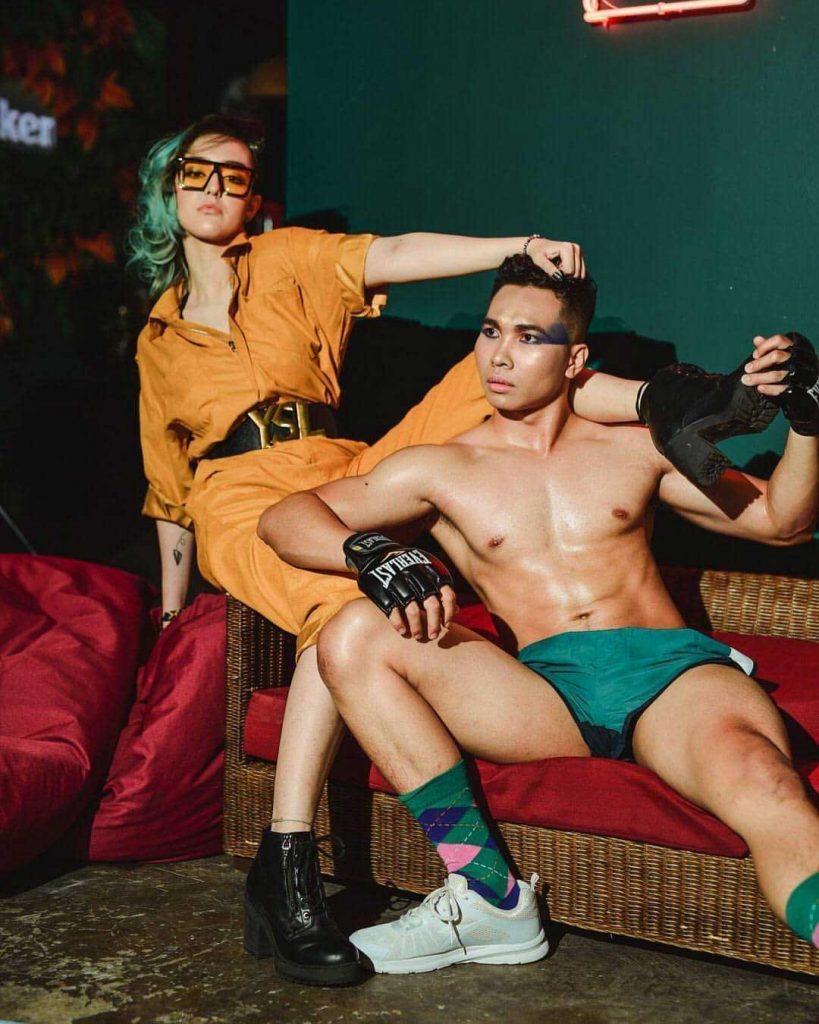 siapa-istri-reza-smash