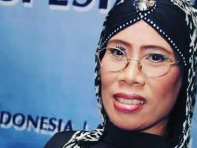 Omas meninggal