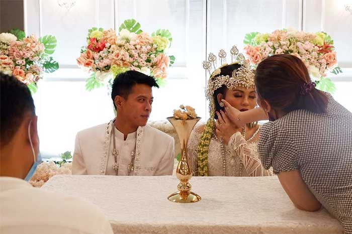 Kembaran Ariel Noah
