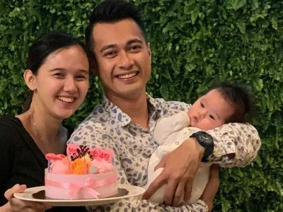 istri-eza-gionino-hamil-lagi-kedua-anak