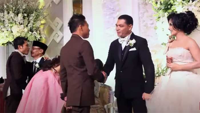 Artis yang datang ke pernikahan mantan