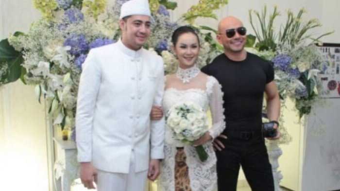 Artis yang datang ke pernikahan mantan