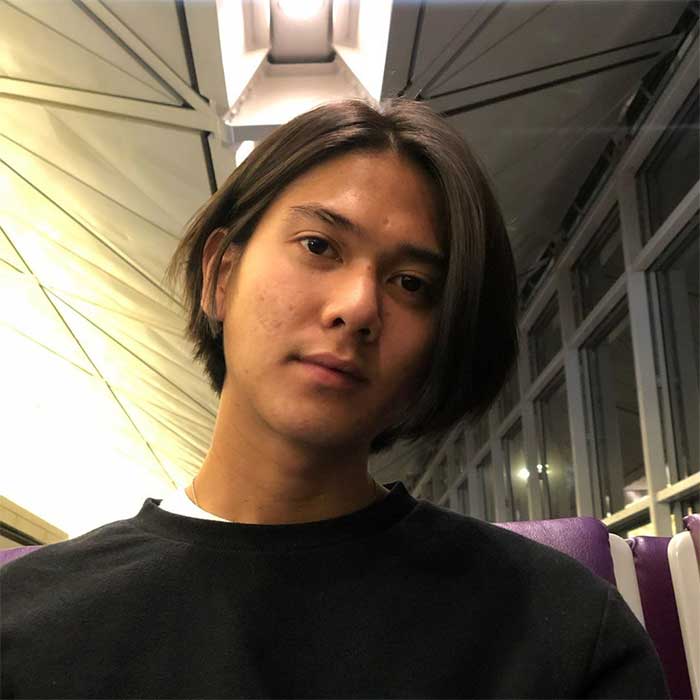 Gaya rambut Iqbaal Ramadhan