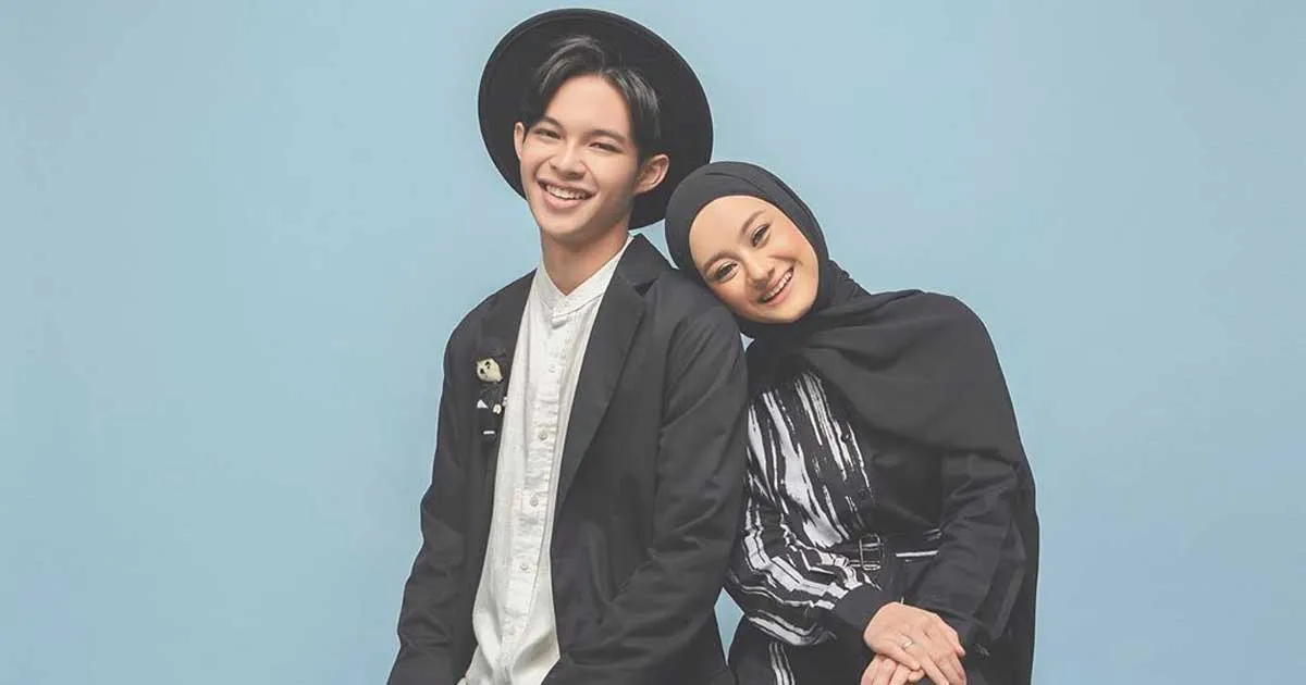 Pesan Kocak Rey Mbayang usai Beri Hadiah Motor untuk Dinda Hauw