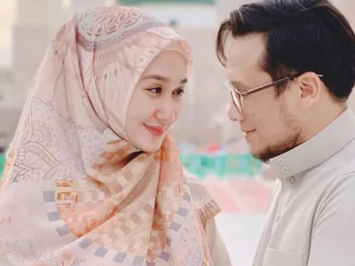 foto-anak-dian-pelangi-melahirkan