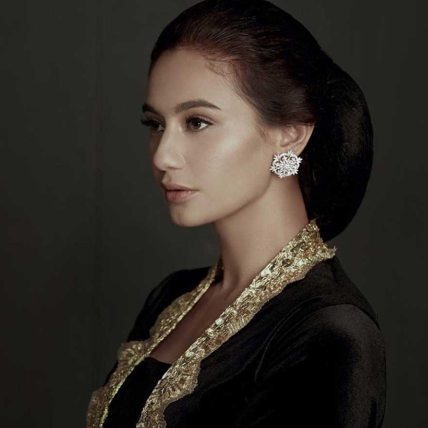 marissa-nasution-pakai-kebaya