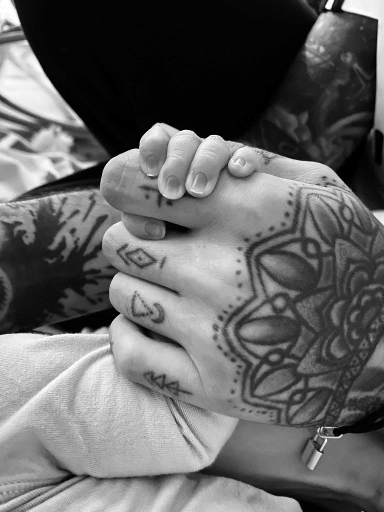 gigi-hadid-melahirkan-anak-zayn-malik