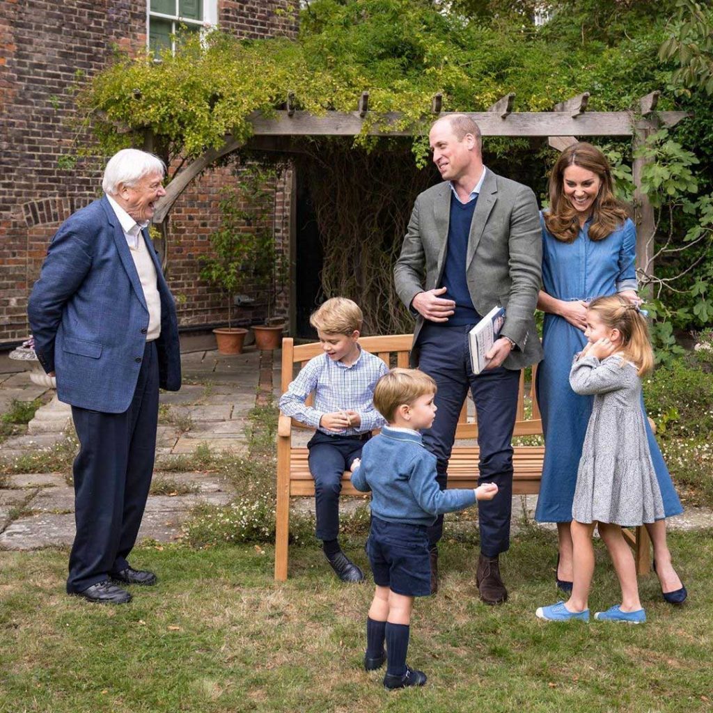 keluarga-cambridge-pangeran-william-kate-middleton-george-louis-charlotte-dan-sir-david-attenborough