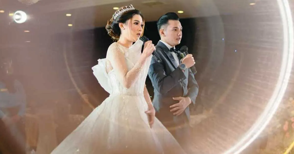 8 Foto Pernikahan Nella Kharisma dan Dory Harsa yang Bikin Baper