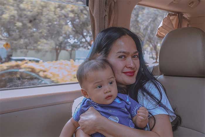 Artis awet muda
