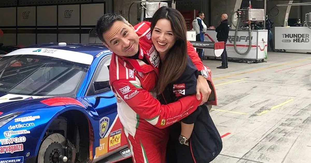 Sah! Intip Yuk Potret Pernikahan Julie Estelle di Maldives