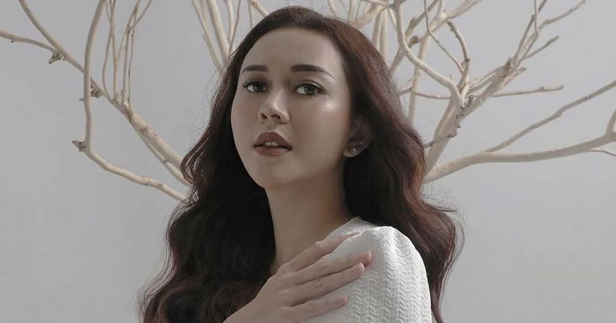 Tok! Aura Kasih Resmi Cerai dari Eryck Amaral