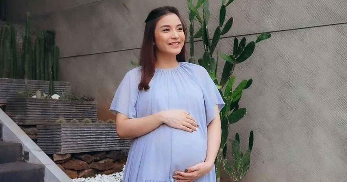 Pamer Selfie Terakhir Jelang Lahiran, Chelsea Olivia Jadi Hot Mama
