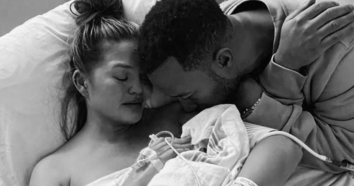 Rest In Peace! Chrissy Teigen dan John Legend Kehilangan Putranya