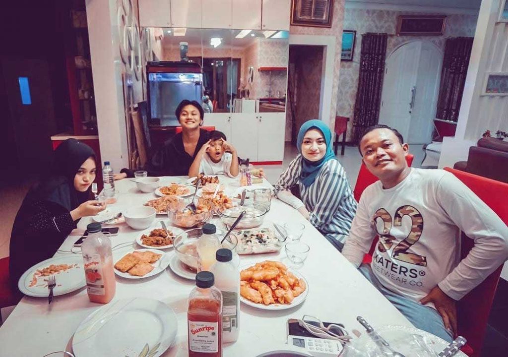 keakraban-nathalie-holscher-dengan-anak-sule dan rizky febian