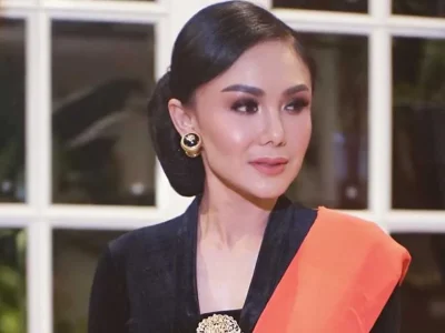 nenek-yuni-shara-bule-belanda