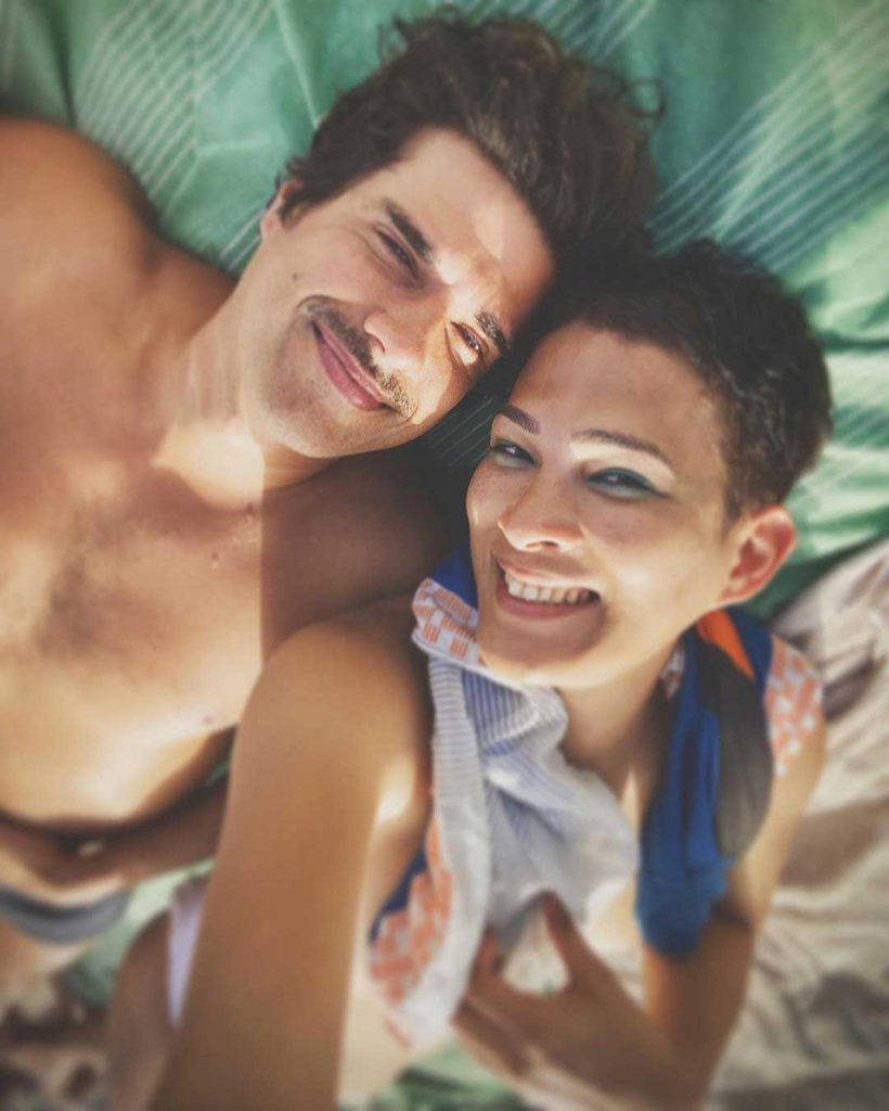 pacar-bule-oscar-lawalata