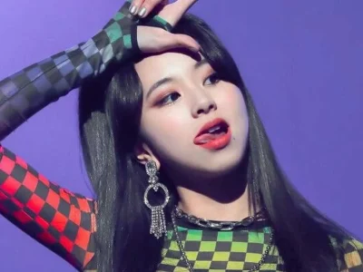 Chaeyoung-twice-dan-chim-hwasa-pacaran