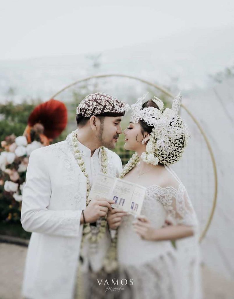 jenita-janet-menikah-dengan-danu-sofwan
