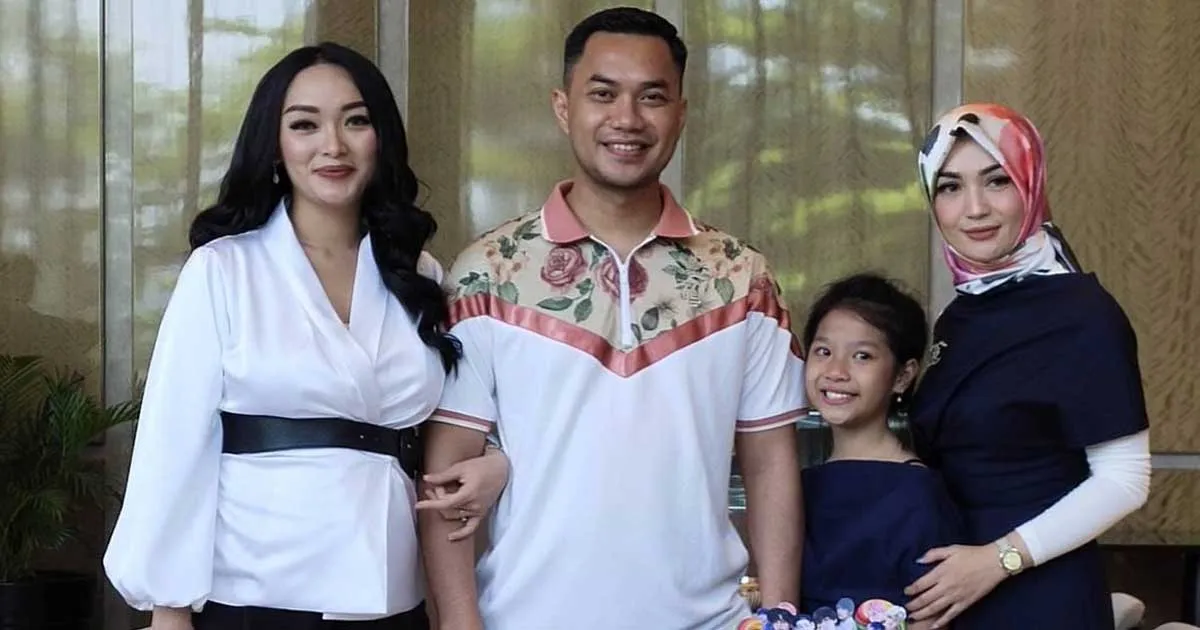 Pamer Kebersamaan dengan Si Cantik, Suami Zaskia Gotik Kena Semprot