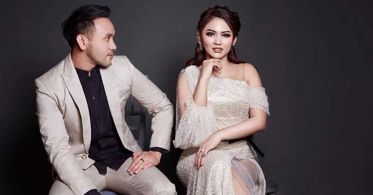 Sah! Ini 5 Foto Pernikahan Jenita Janet dan Danu Sofwan