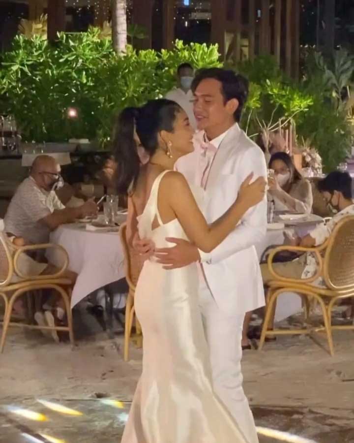 dansa-pertama-sebagai-suami-istri