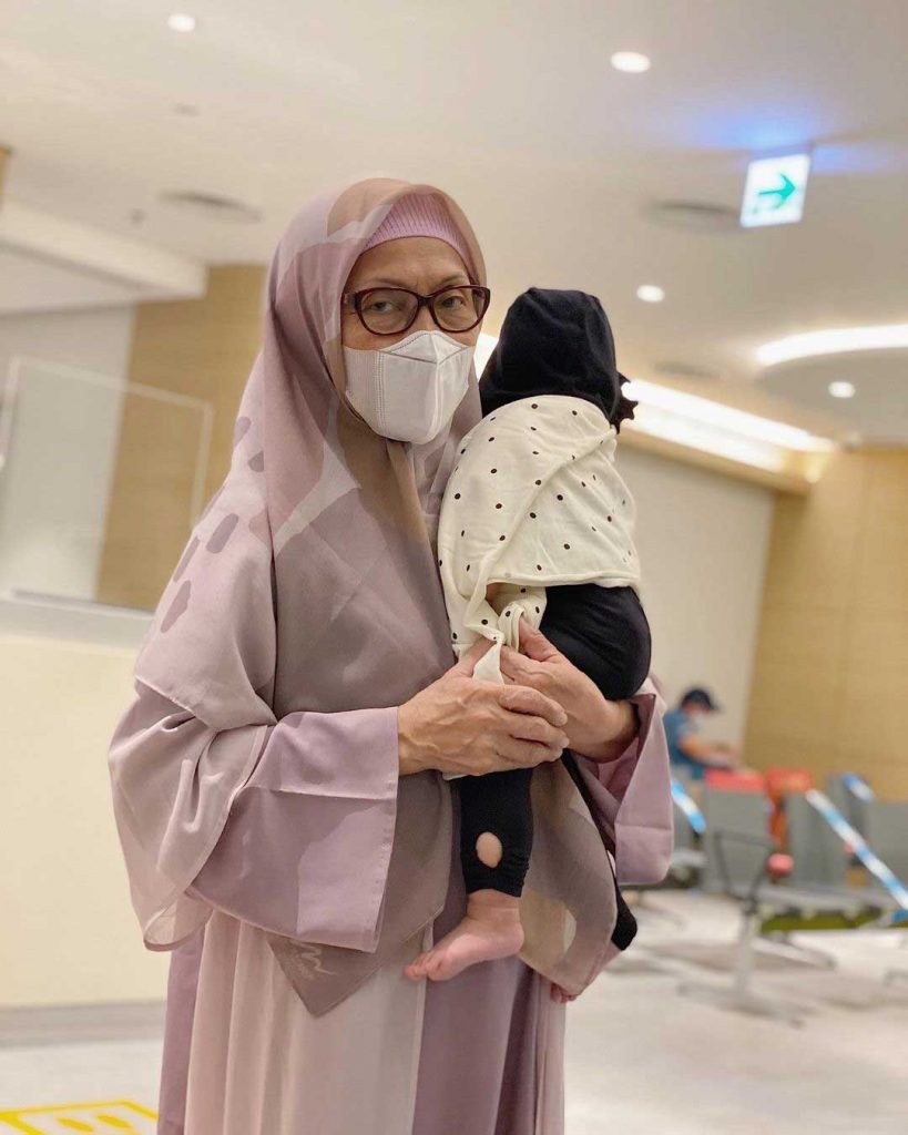 ibu-chacha-frederica