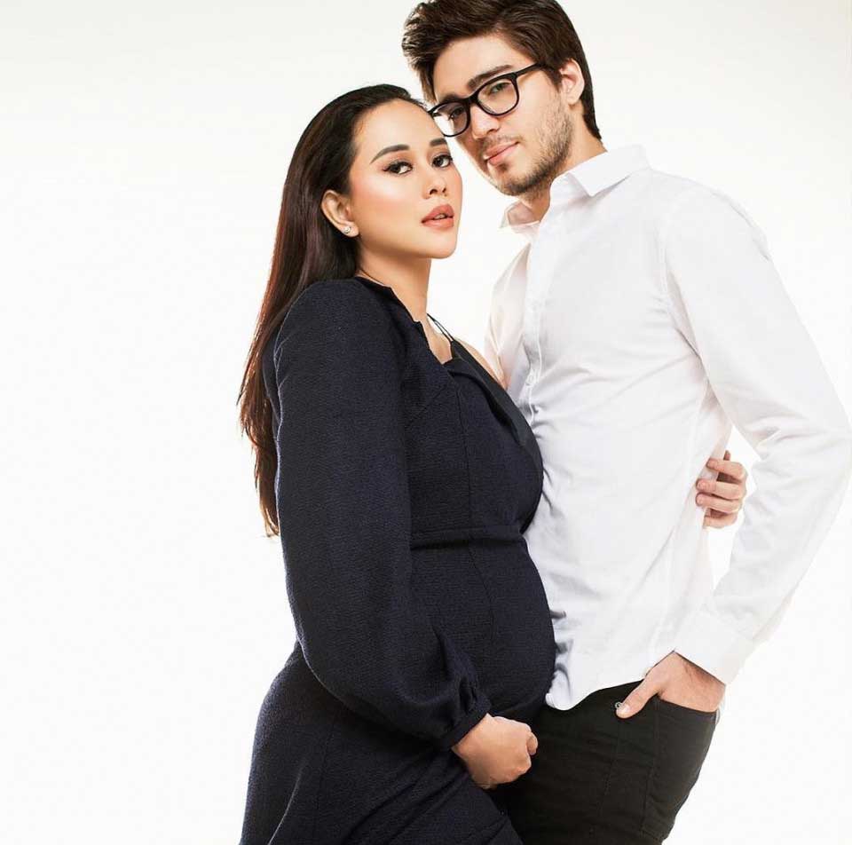 maternity-shoot sederhana
