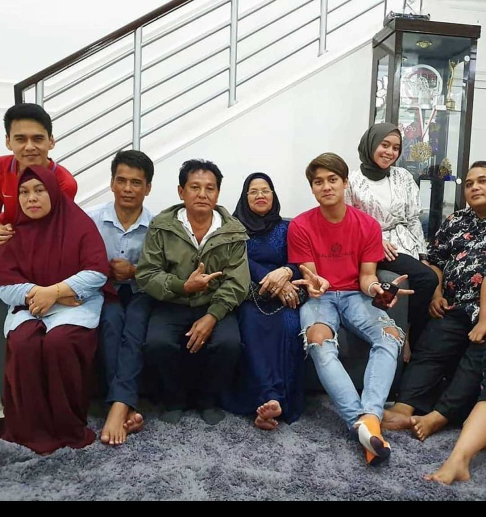 rizky-billar-dan-lesty-kejora-lamaran-lesti