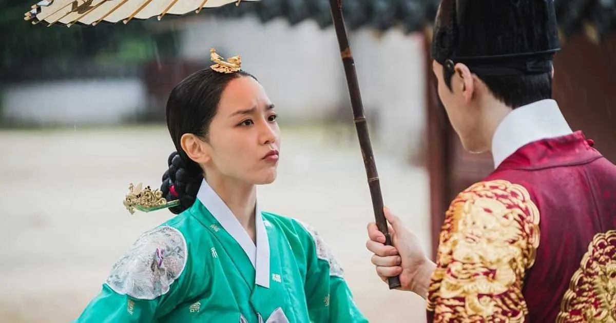 ‘Mr. Queen’ Episode 7: Kondisi Ratu Kim So Yong Bikin Khawatir