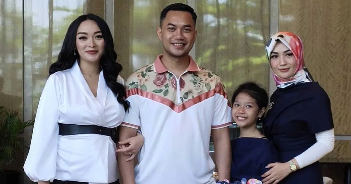 Suami Selalu Dikaitkan dengan Mantan Istri, Ini Respon Zaskia Gotik