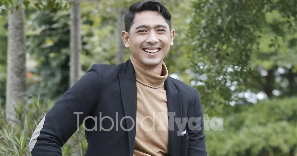 Kembaran Arya Saloka Bikin Heboh, Siapa Dia?