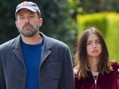 ben-affleck-dan-ana-de-armas-putus-standee-patung-dibuang-ke-tempat-sampah