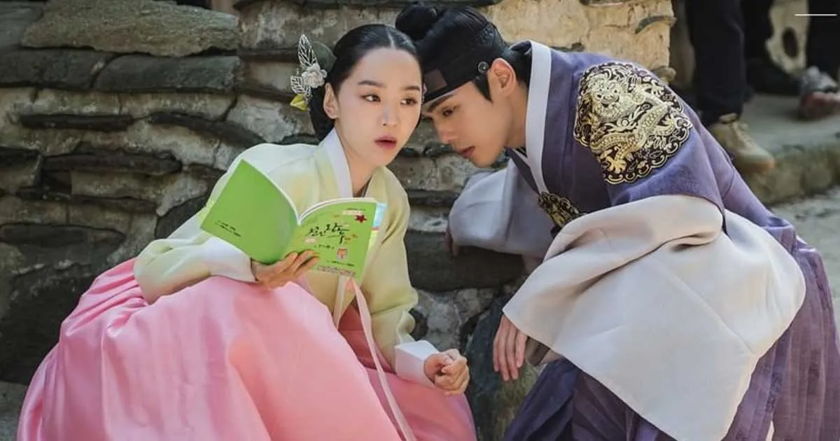 ‘Mr. Queen’ Episode 9: Cheoljong Jatuh Hati dengan Kim So Yong?