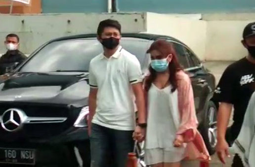 ayu-ting-ting-foto-mesra-adit-jayusman