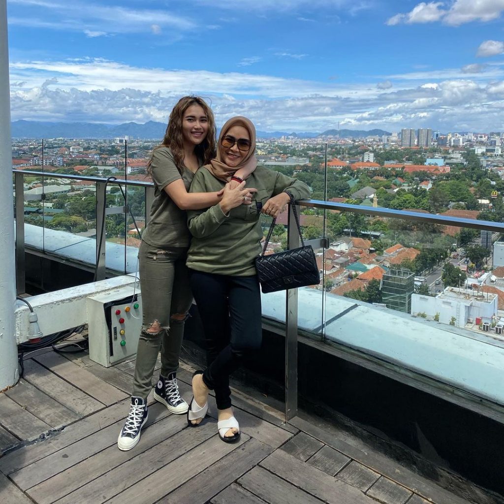 ibu-ayu-ting-ting