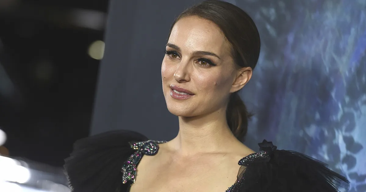 Natalie Portman Hamil?