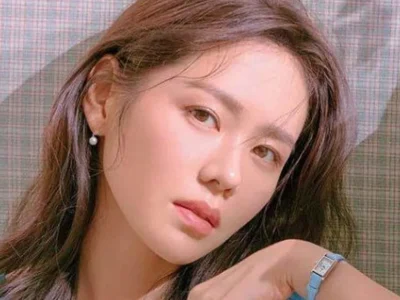 rahasia-wajah-skincare-son-ye-jin