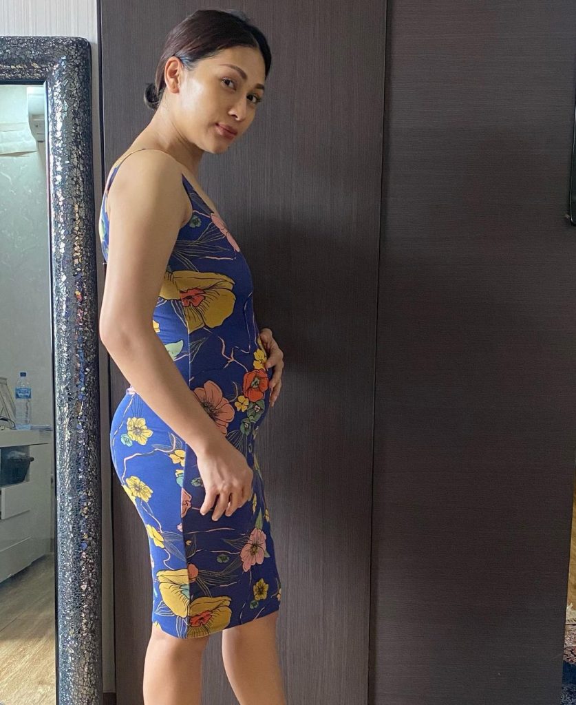 tata-janeeta-pamer-baby-bump
