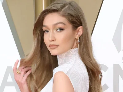 tips-jerawat-gigi-hadid-anti