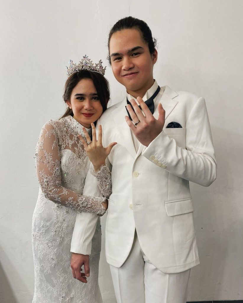 tissa-biani-dan-dul-jaelani-pamer-cincin-tunangan